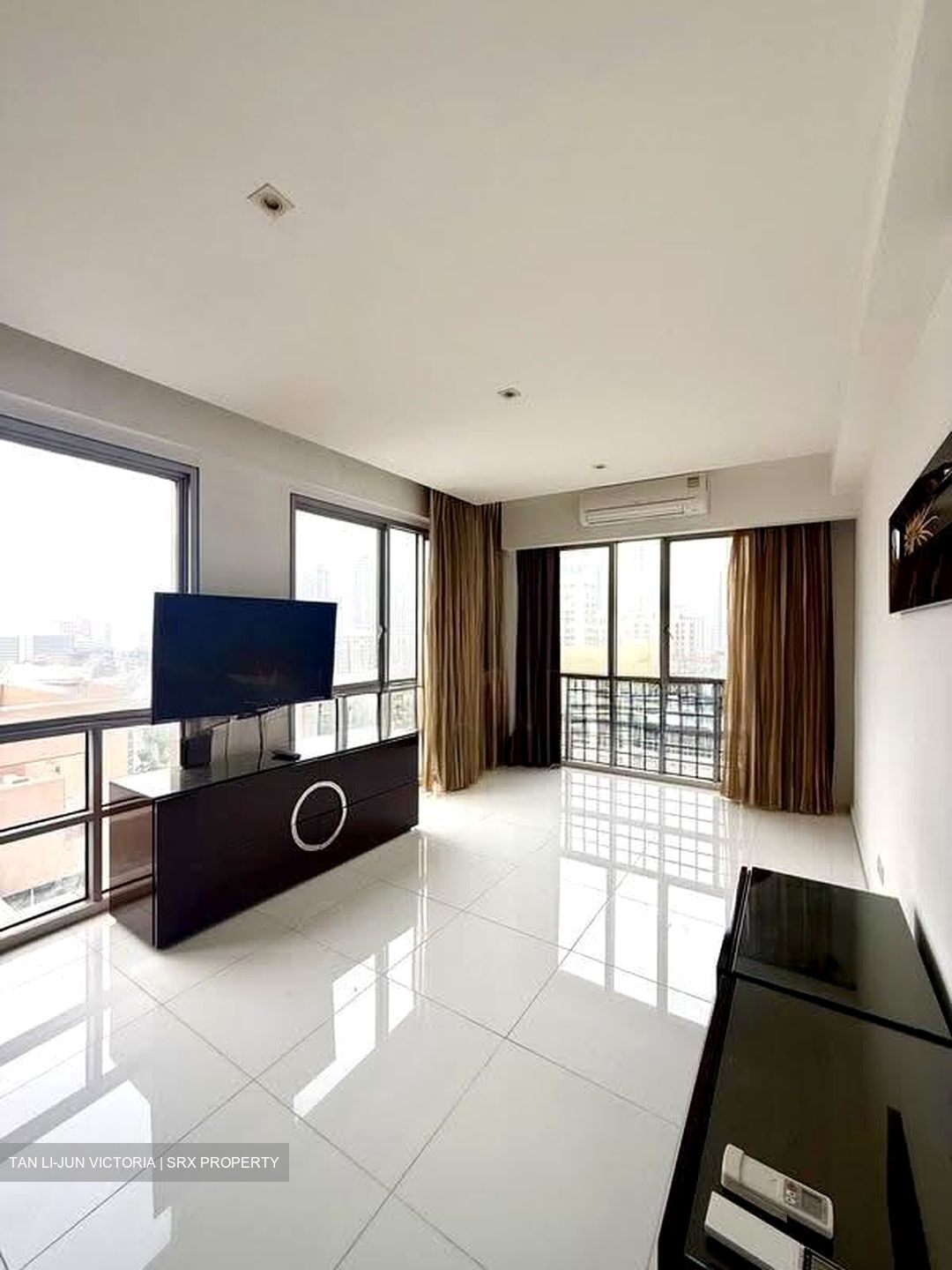 UE Square (D9), Apartment #635822491